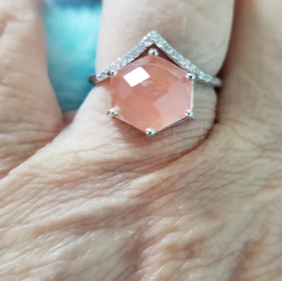 CORNOLIAN RING - Picture 1 of 12